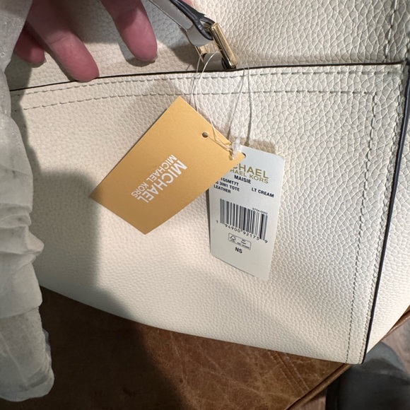 Michael Kors Maisie Large Pebbled Leather 3-In-1 Tote Bag - Picture 5 of 7